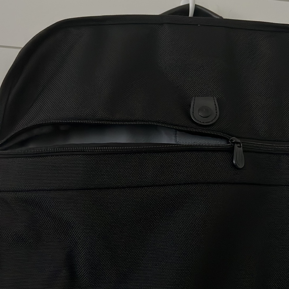 Briggs & Riley Black Travel Bag - Picture 9 of 16